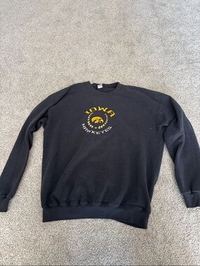 Vintage Iowa Hawkeyes Black Crewneck Pullover Sweatshirt